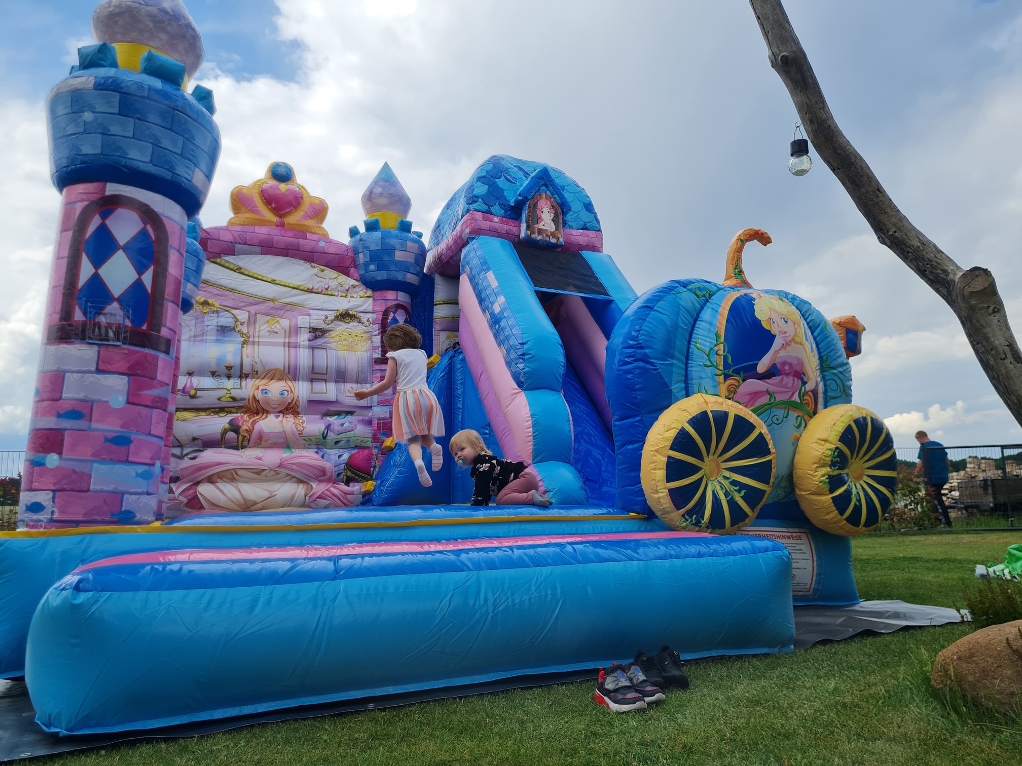 Hüpfburg T-Rex mit Rutsche