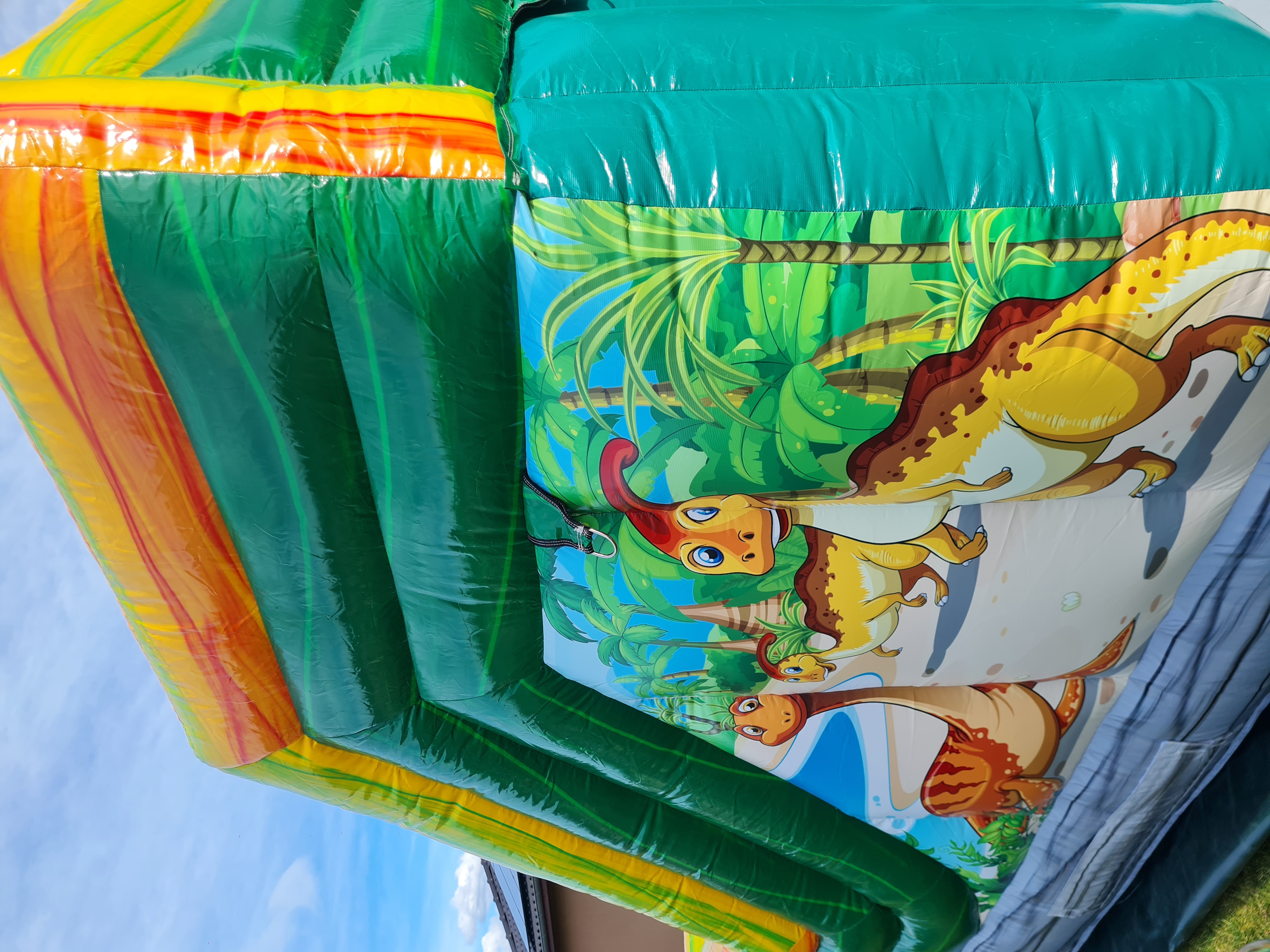 Hüpfburg T-Rex mit Rutsche